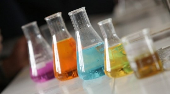 Ethyl Acetate là gì? Ứng dụng như thế nào?